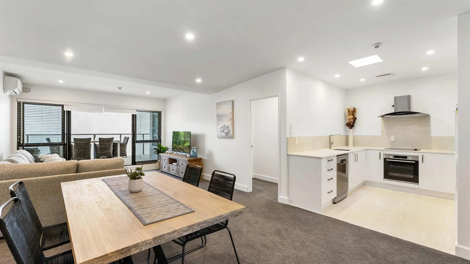 Apartment On Adams Mount Maunganui 0*,